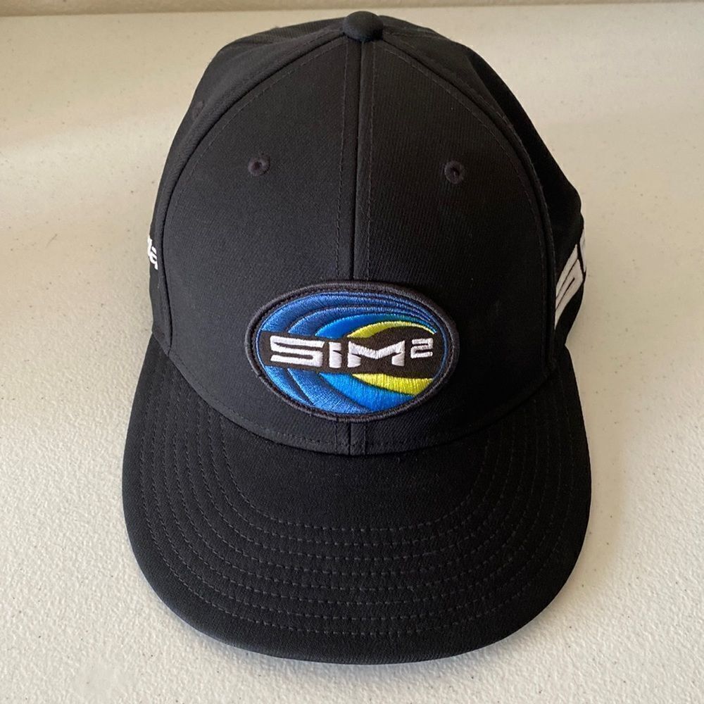 TAYLORMADE Men’s Black Golf Hat One Size